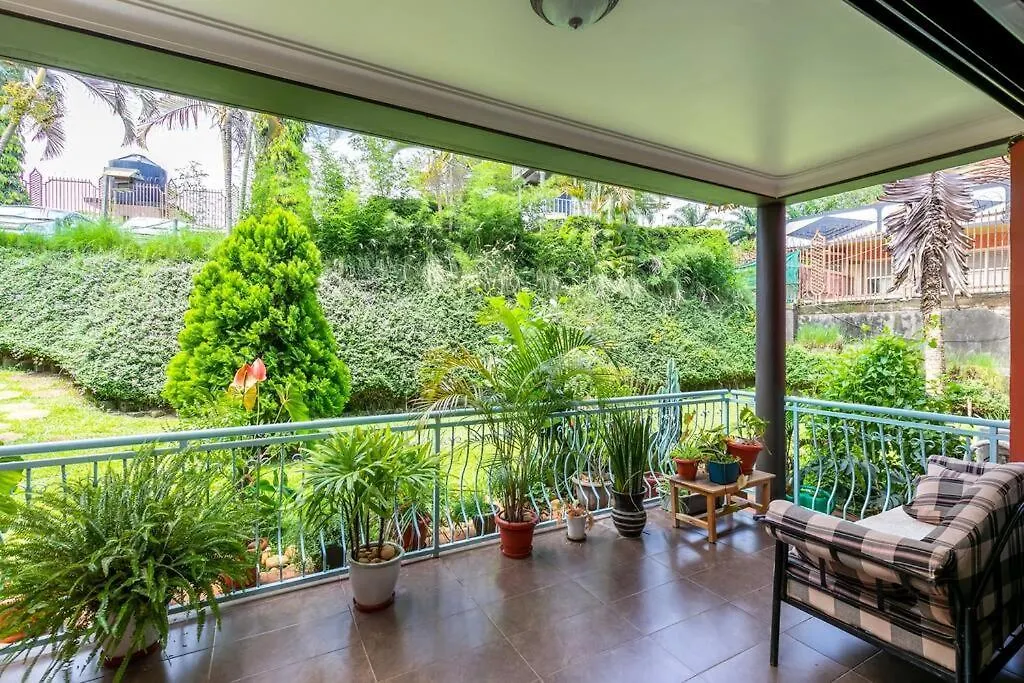Lake Victoria Residence - 2 Bedroom Spacious, Garden Apt, 10 Mins To Entebbe Airport 0*,  Uganda